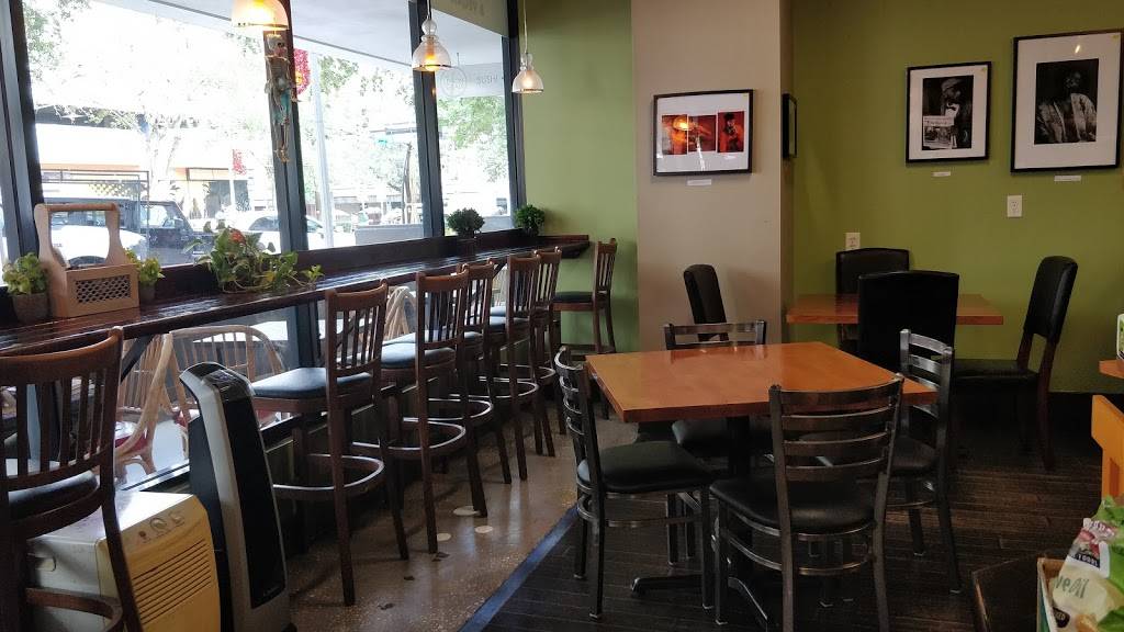 Mickeys Cafe & Organics | restaurant | 318 Central Ave, St. Petersburg, FL 33701, USA | 7278519832 OR +1 727-851-9832