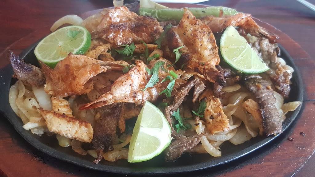 Mucho Mexico Cafe & Bakery | restaurant | 4626 N McCarty St, Houston, TX 77013, USA | 7136736801 OR +1 713-673-6801