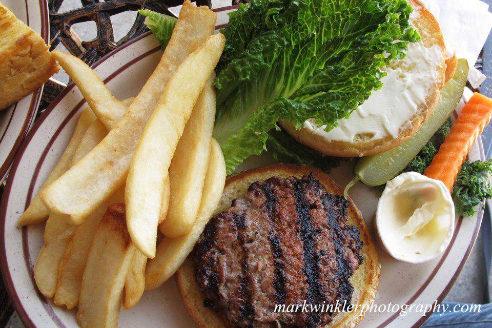 Mother Hubbards Restaurant | restaurant | 373 Ave Of The Flags Ste A, Buellton, CA 93427, USA | 8056883912 OR +1 805-688-3912