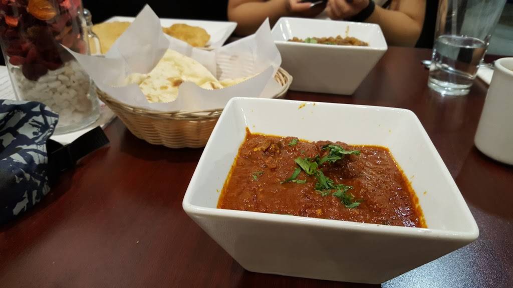 Saffron | restaurant | 4330 W Union Hills Dr b016, Glendale, AZ 85308, USA | 6235817576 OR +1 623-581-7576