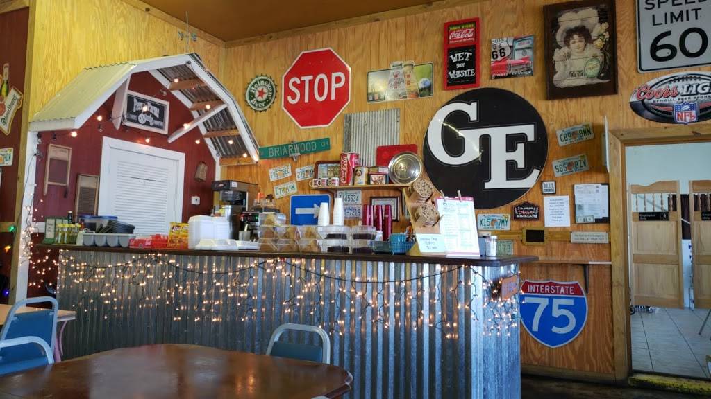 Cafe 27 | restaurant | 498 US-27, Moore Haven, FL 33471, USA | 8633995000 OR +1 863-399-5000