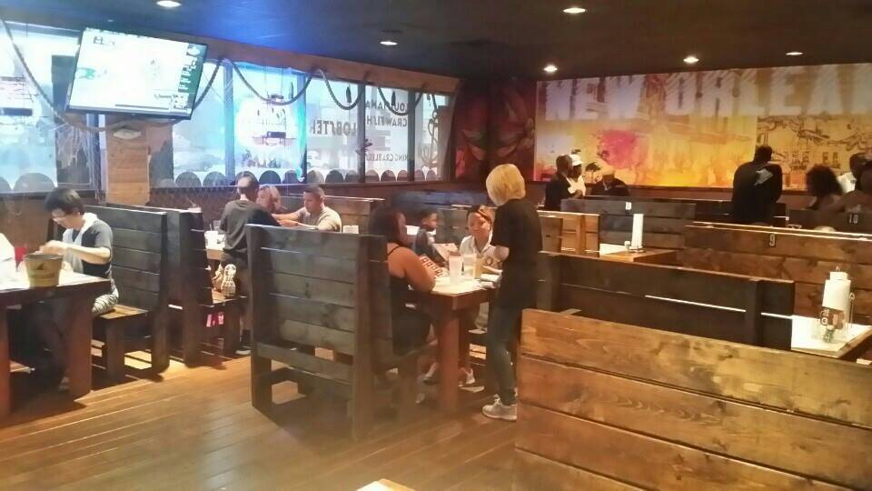 Rocking Crab | restaurant | 11407 Emerald St #101, Dallas, TX 75229, USA | 9722414406 OR +1 972-241-4406