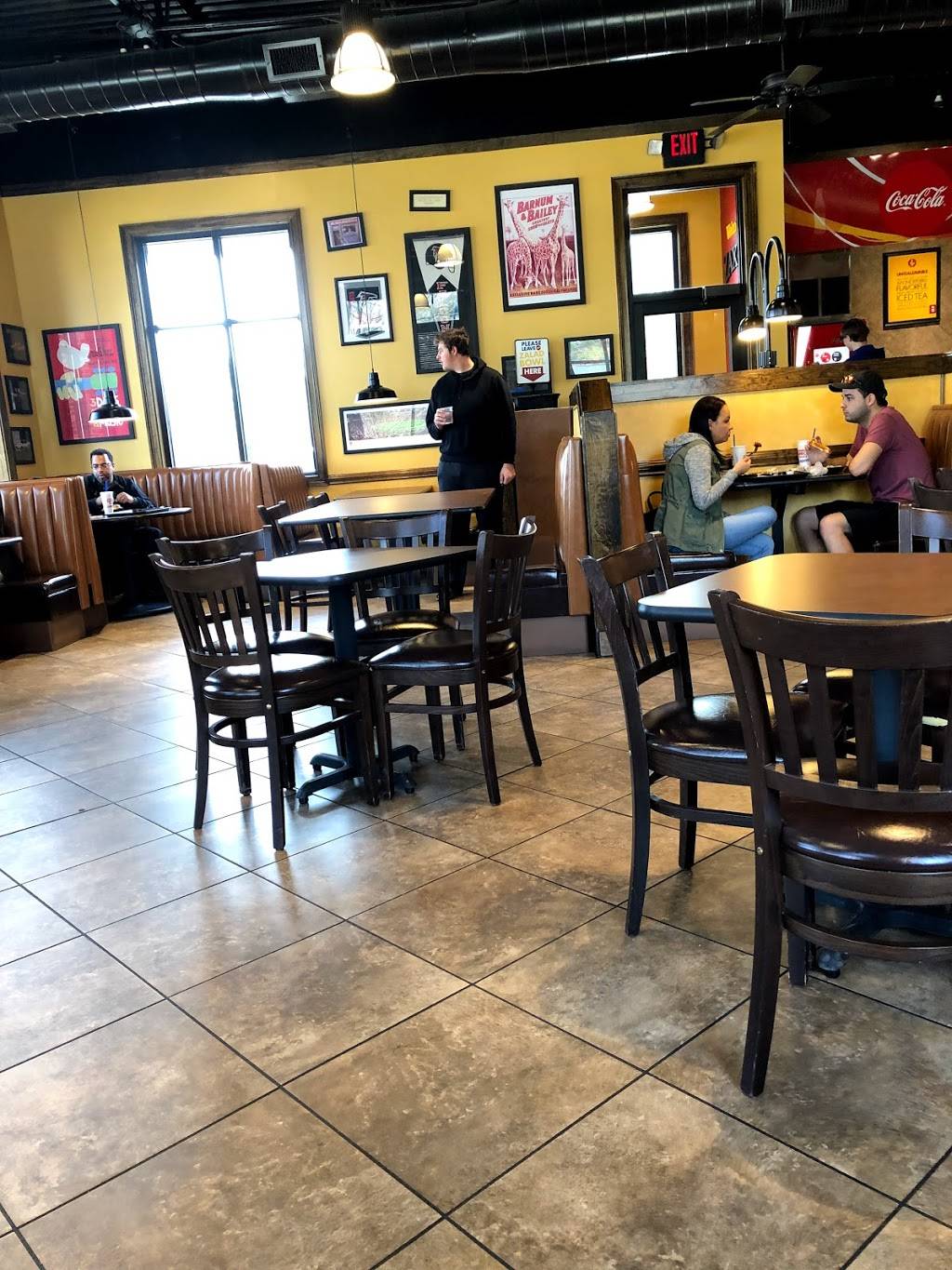 Zaxbys Chicken Fingers & Buffalo Wings | restaurant | 6545 Roswell Rd, Sandy Springs, GA 30328, USA | 6789098900 OR +1 678-909-8900