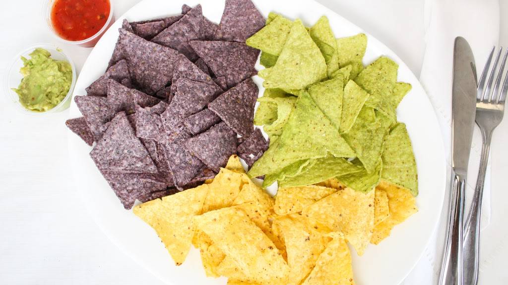 Chico Burrito | restaurant | 400 Steeles Ave E, Brampton, ON L6W 3R2, Canada | 9054974321 OR +1 905-497-4321