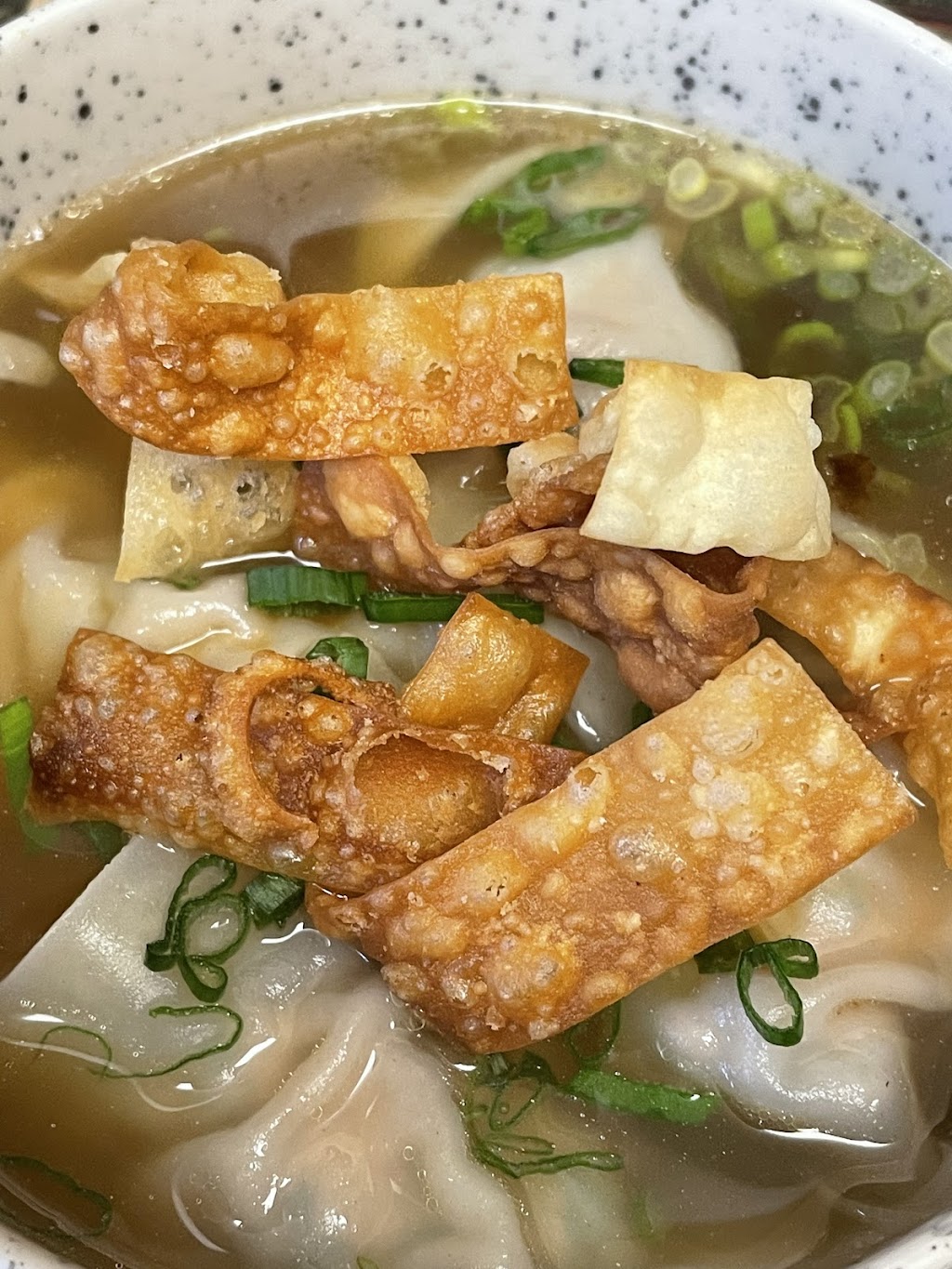 Alex’s Emporium | restaurant | 66 Laurel Loop, Asheville, NC 28806, USA | 6177752399 OR +1 617-775-2399