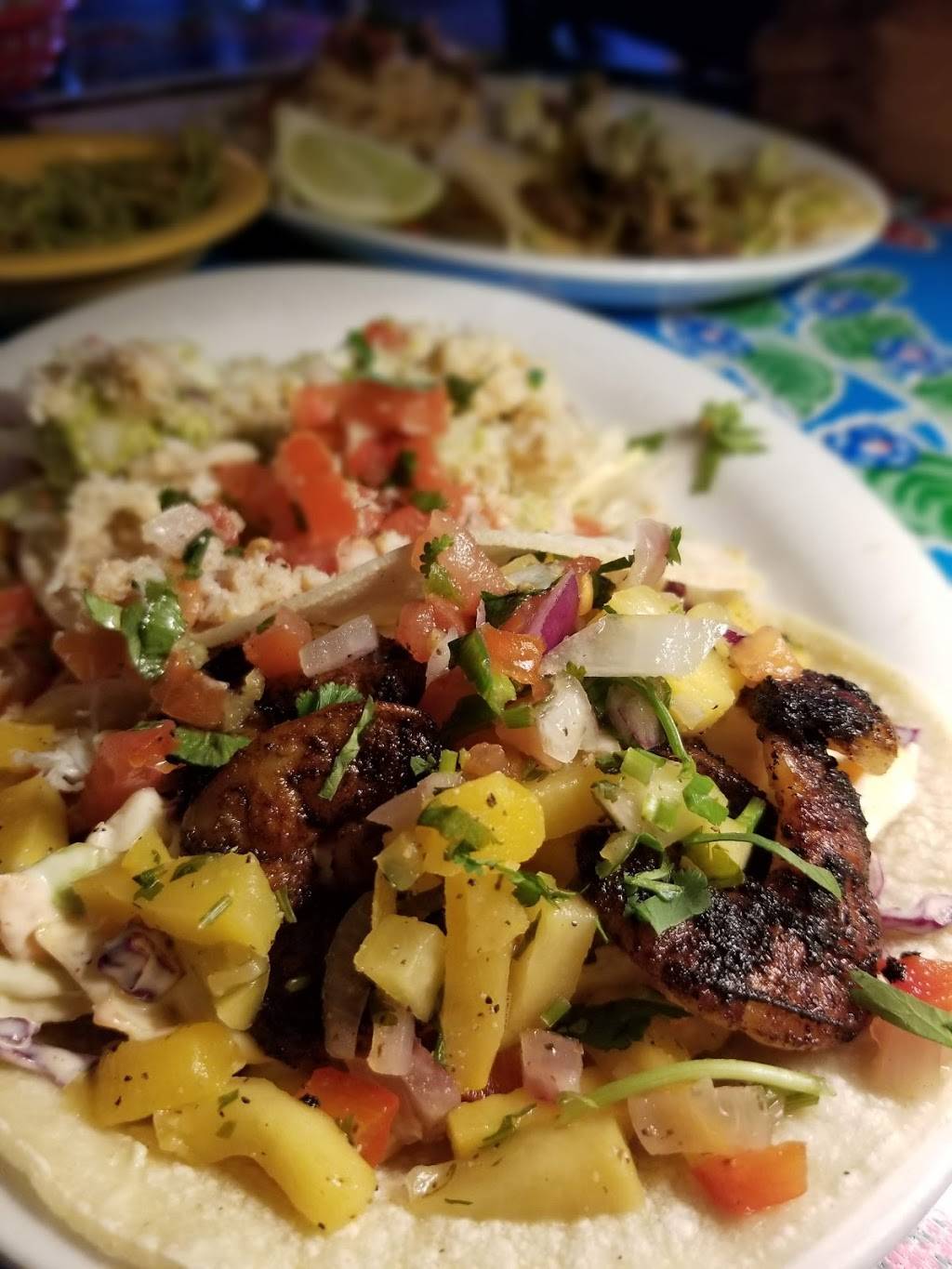 Joes Taco Lounge & Salsaria | restaurant | 382 Miller Ave, Mill Valley, CA 94941, USA | 4153838164 OR +1 415-383-8164