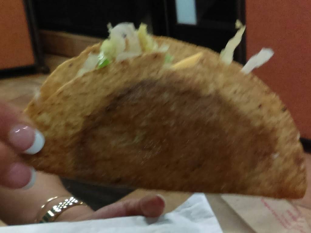 Jack in the Box | restaurant | 742 SW Military Dr, San Antonio, TX 78221, USA | 2109242151 OR +1 210-924-2151