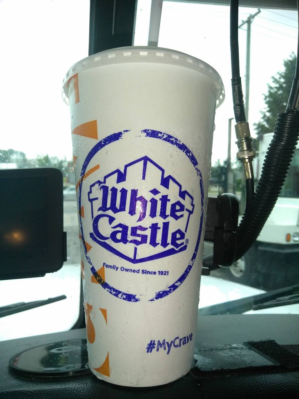 White Castle | restaurant | 120 Sam Ralston Rd, Lebanon, IN 46052, USA | 7654829683 OR +1 765-482-9683