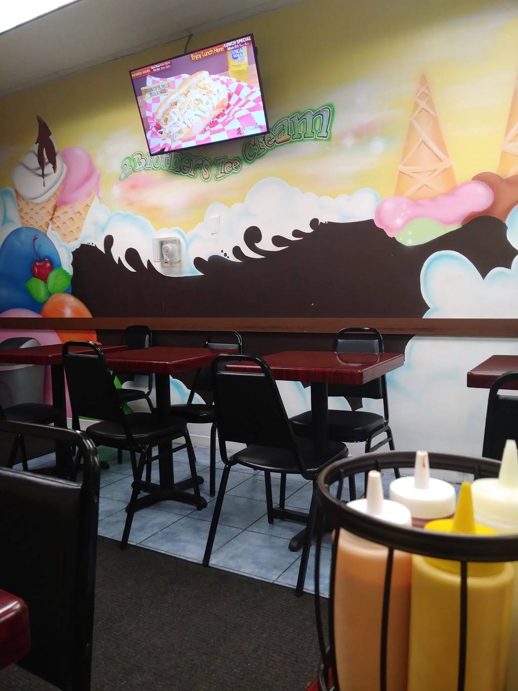 2 Brothers | restaurant | 300 Trenton Ave, Paterson, NJ 07503, USA | 9739682970 OR +1 973-968-2970