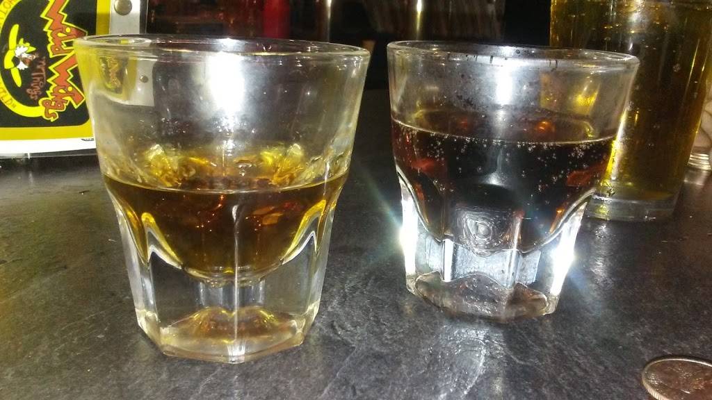 Wild Wings n Things | restaurant | 6504 S Academy Blvd, Colorado Springs, CO 80906, USA | 7195766400 OR +1 719-576-6400