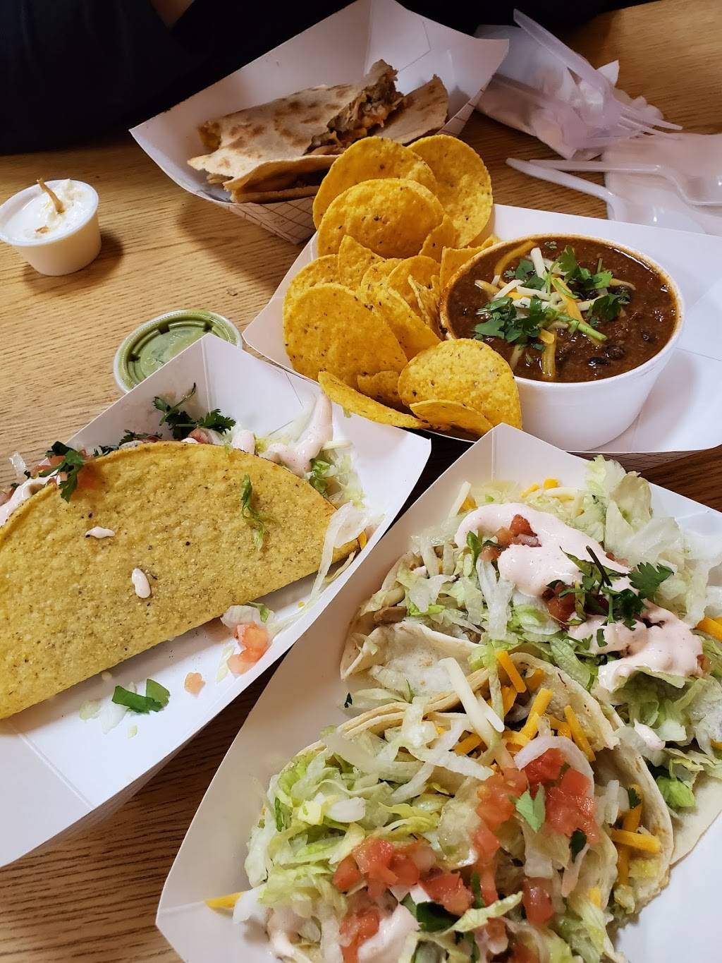 Taco Beyondo | restaurant | 53 Henniker St, Hillsboro, NH 03244, USA | 6034645986 OR +1 603-464-5986