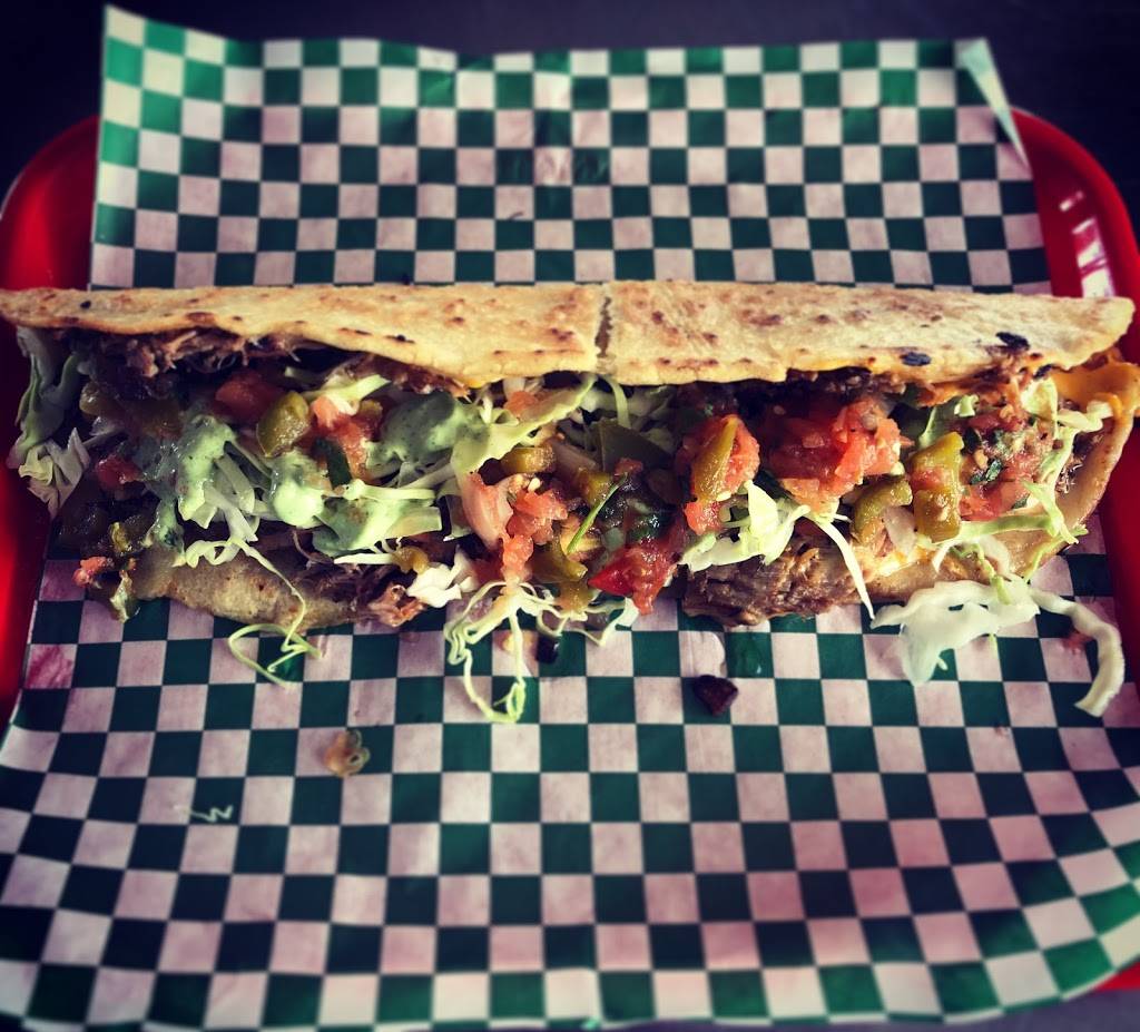 Salsa Verde Restaurant | restaurant | 210 N Pantano Rd, Tucson, AZ 85710, USA | 5208866202 OR +1 520-886-6202