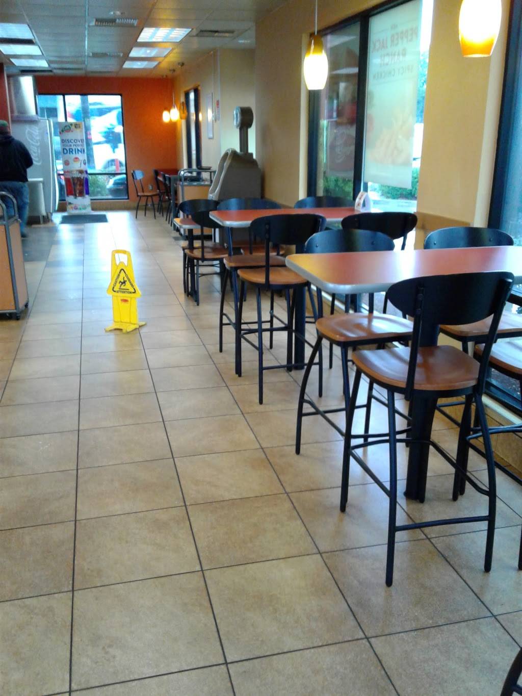 Jack in the Box | restaurant | 1000 W Rosecrans Ave, Gardena, CA 90247, USA | 3105383149 OR +1 310-538-3149