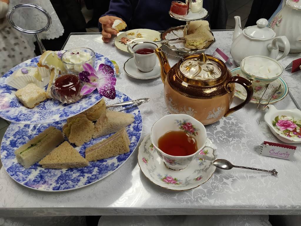 The Victorian Garden Tea Room | cafe | 313 Burnhamthorpe Rd, Etobicoke, ON M9B 2A2, Canada | 4162310028 OR +1 416-231-0028