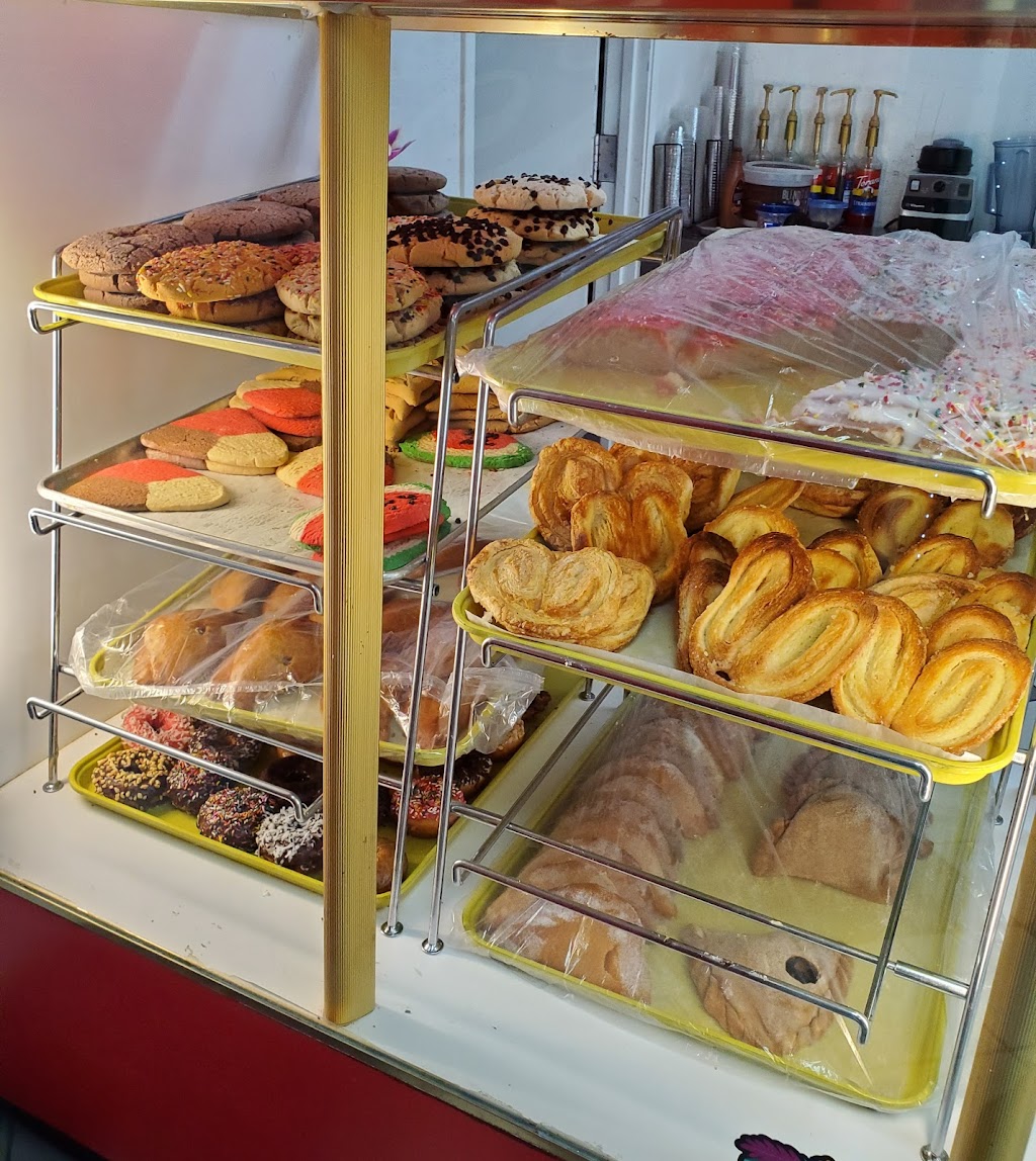 Yumas Donuts | restaurant | 1995 S 4th Ave, Yuma, AZ 85364, USA | 9283661412 OR +1 928-366-1412