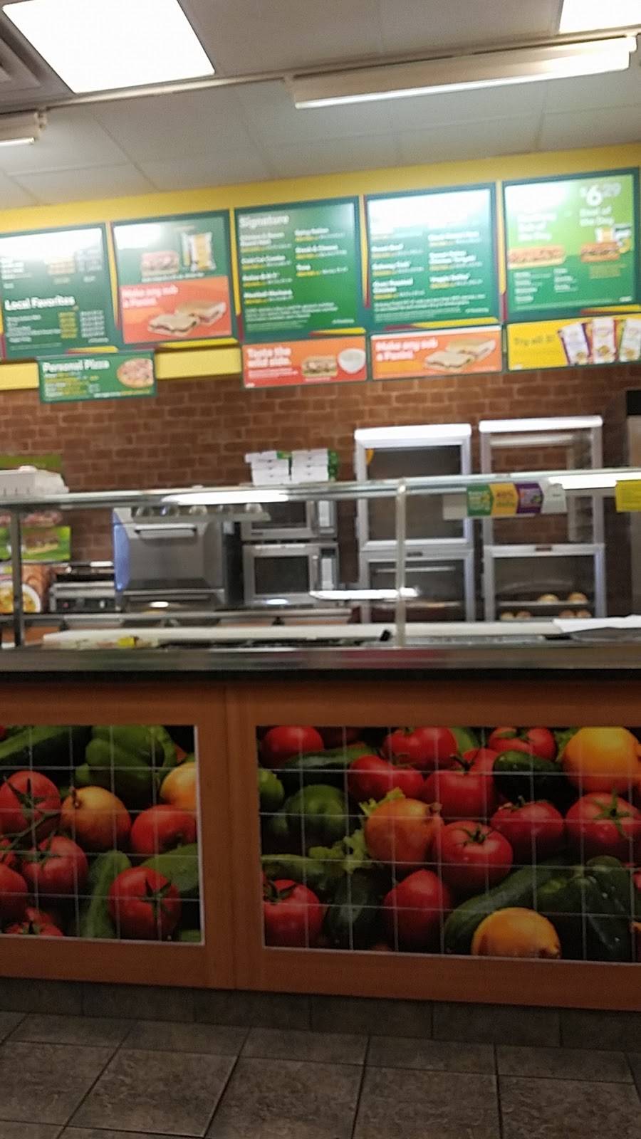 Subway Restaurants | restaurant | 11242 W Lincoln Hwy, Mokena, IL 60448, USA | 8158069820 OR +1 815-806-9820