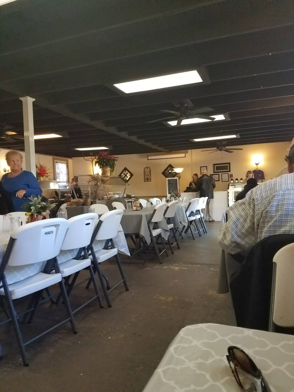 The Parrish House | restaurant | 1401 S Hutchinson Ave, Adel, GA 31620, USA | 2298964637 OR +1 229-896-4637