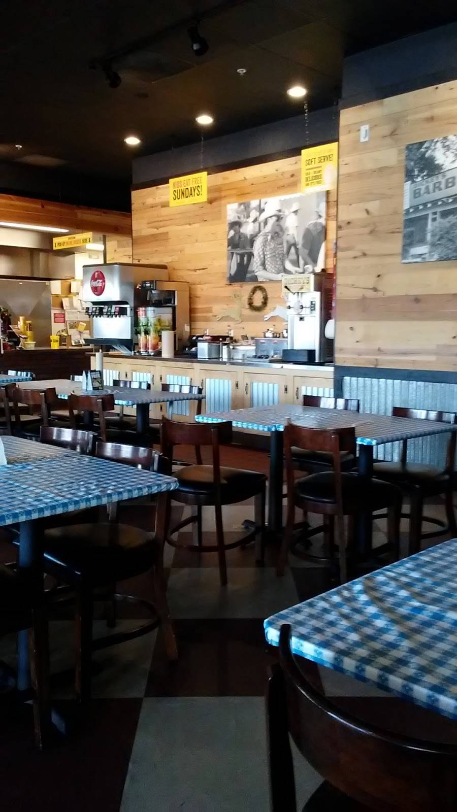 Dickeys Barbecue Pit | restaurant | 1197 Sanguinetti Rd, Sonora, CA 95370, USA | 2096773263 OR +1 209-677-3263
