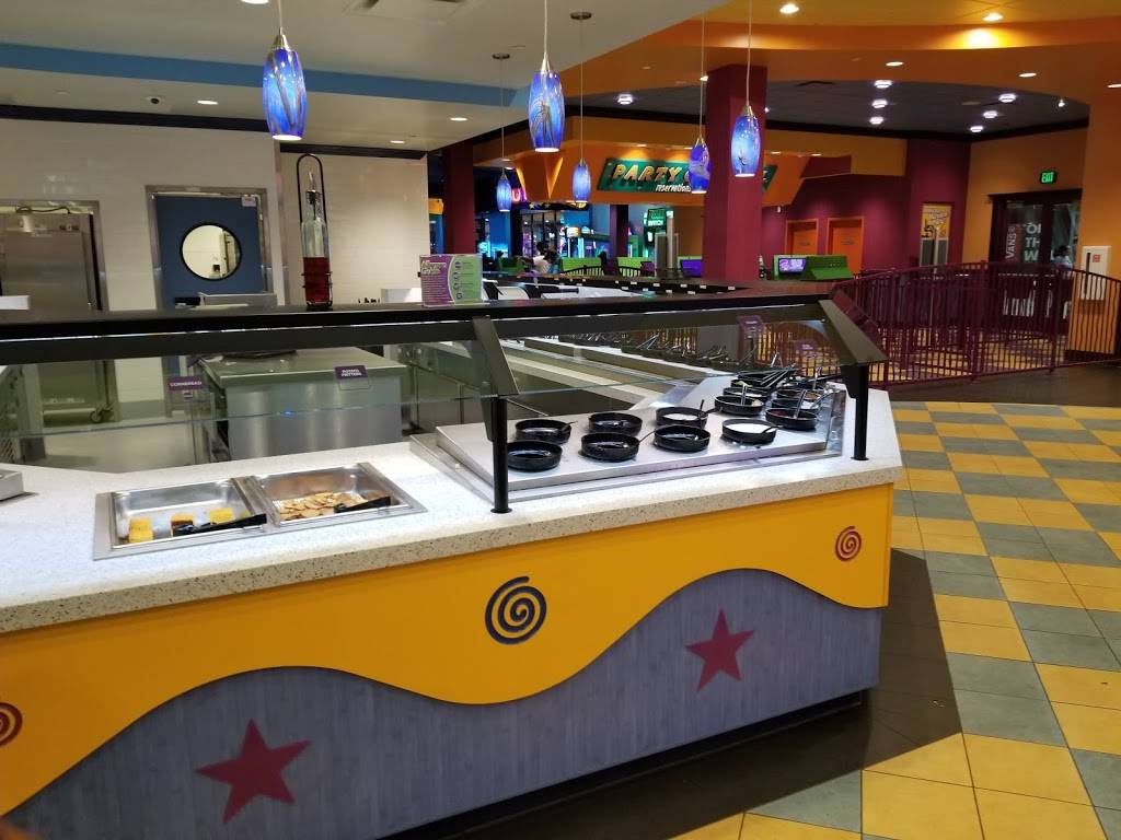 Johns Incredible Pizza - Westminster | restaurant | 1025 Westminster Mall, Westminster, CA 92683, USA | 6572421111 OR +1 657-242-1111