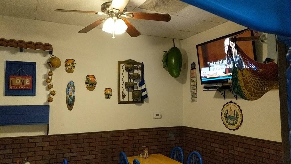 Las Pupusas Mama Lita | restaurant | 1450 N Santa Fe Ave, Vista, CA 92083, USA | 7609419197 OR +1 760-941-9197