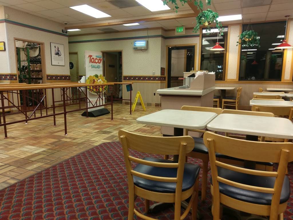 Wendys | restaurant | 2243 Loveridge Rd, Pittsburg, CA 94565, USA | 9254277058 OR +1 925-427-7058