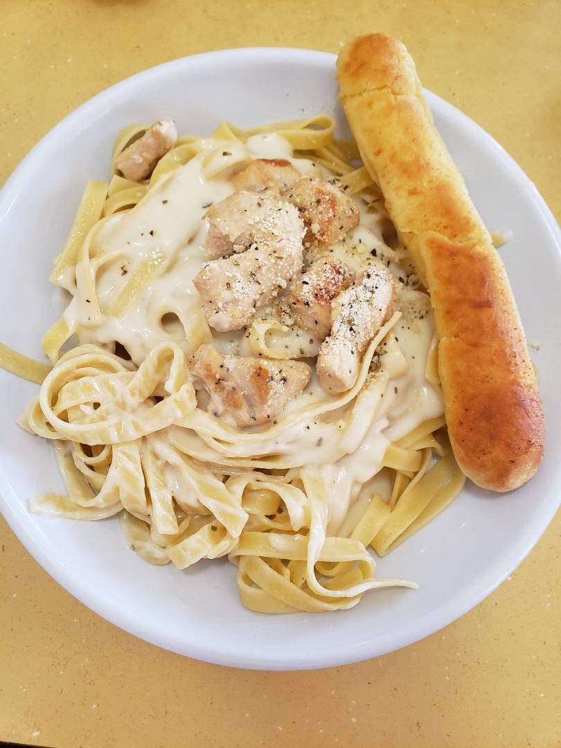 Fazolis | restaurant | 6663 Edwardsville Crossing Dr, Edwardsville, IL 62025, USA | 6186550134 OR +1 618-655-0134