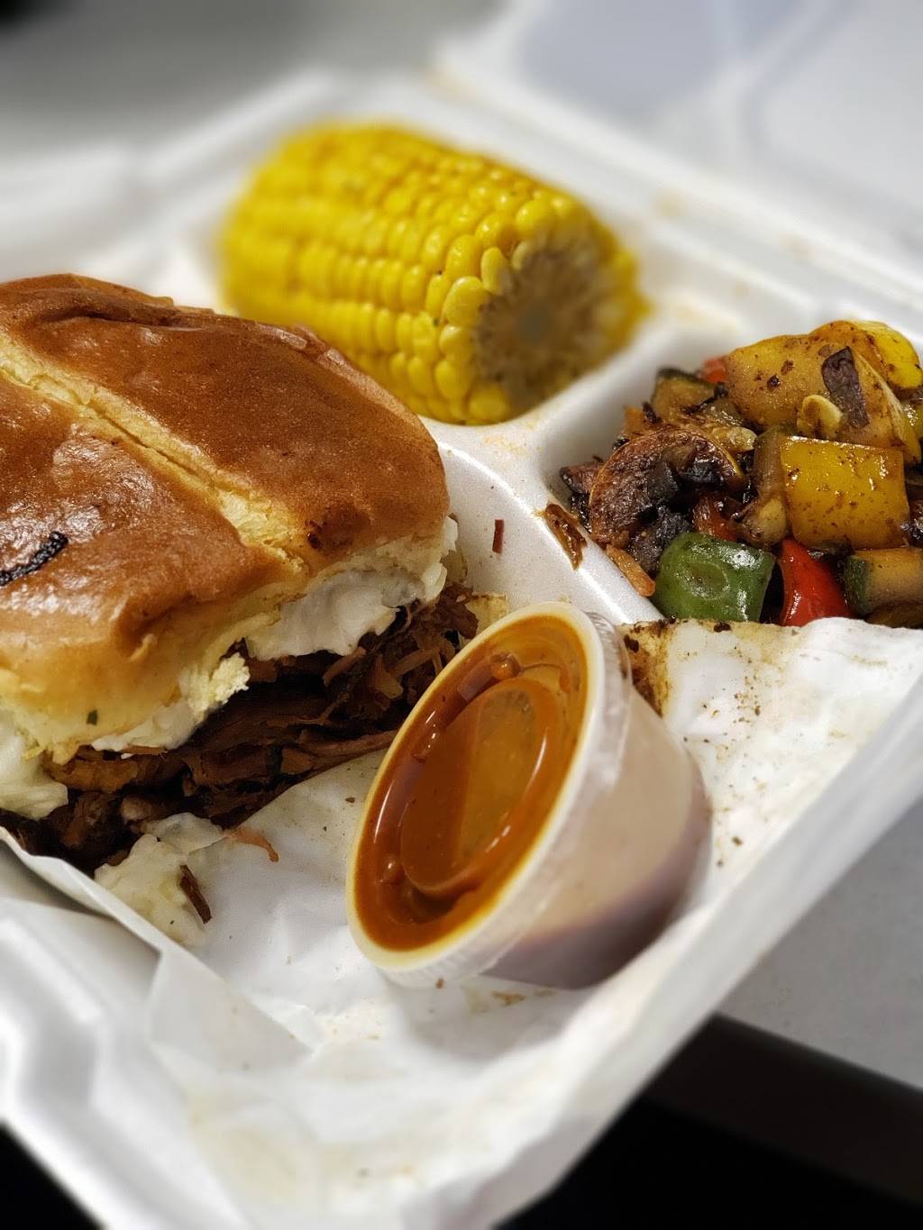 The Grille Restaurant | restaurant | 1134 N Germantown Pkwy suite 106, Cordova, TN 38016, USA | 9014747376 OR +1 901-474-7376