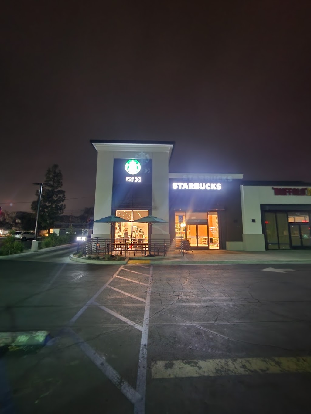 Starbucks | cafe | 41831 Florida Ave, Hemet, CA 92544, USA | 9518991039 OR +1 951-899-1039