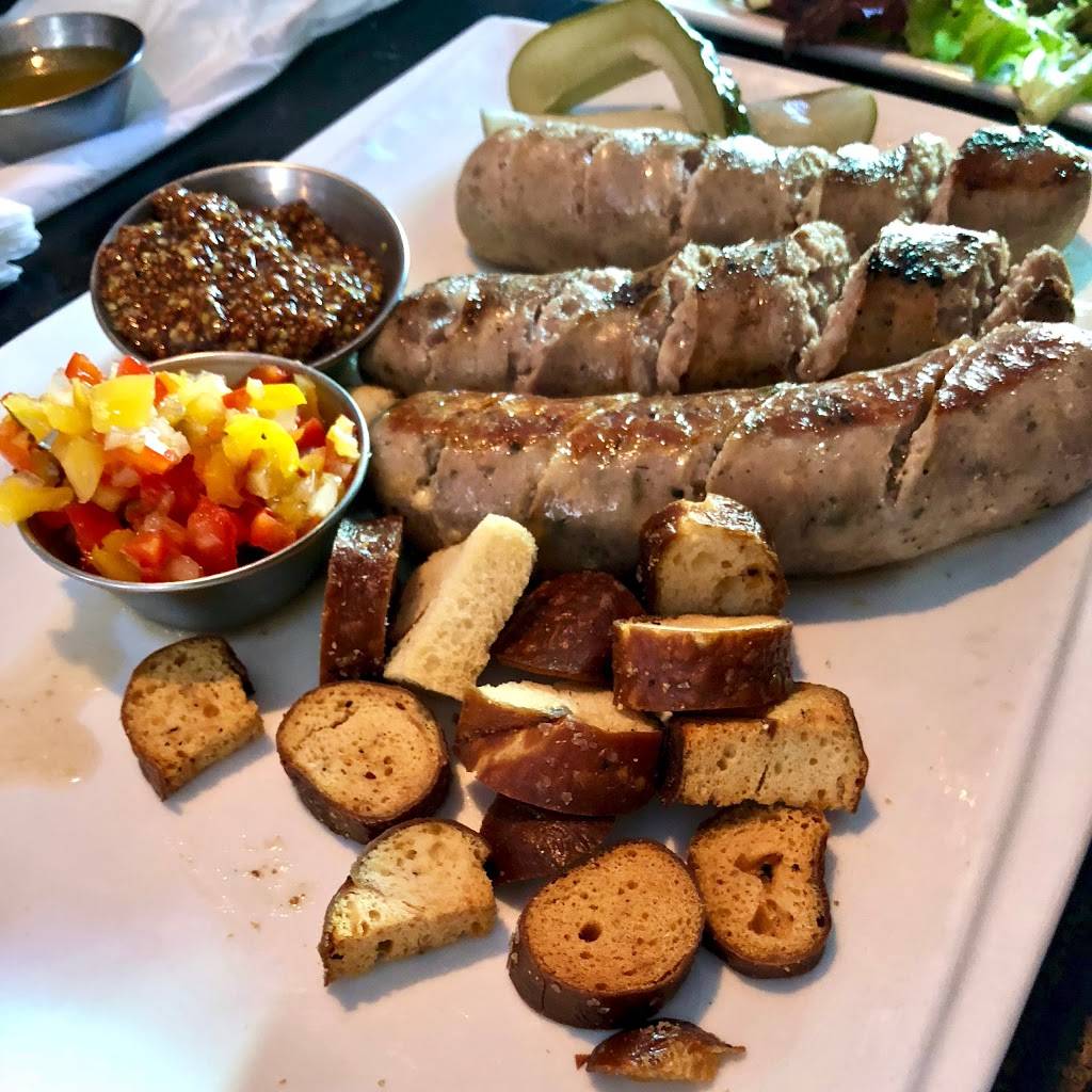 Mellow Fellow | restaurant | 10192 Donner Pass Rd, Truckee, CA 96161, USA | 5302148927 OR +1 530-214-8927