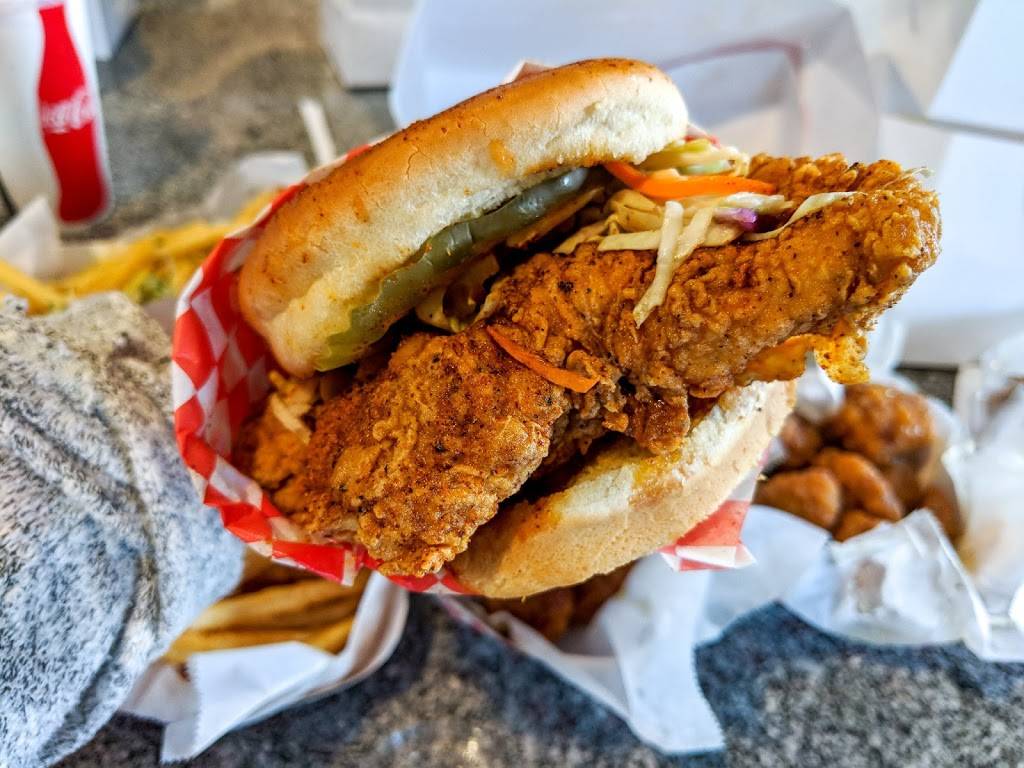 Wing Ferno | restaurant | in Ralphs Shopping Center, 2221 W Redondo Beach Blvd, Gardena, CA 90247, USA | 3108174456 OR +1 310-817-4456