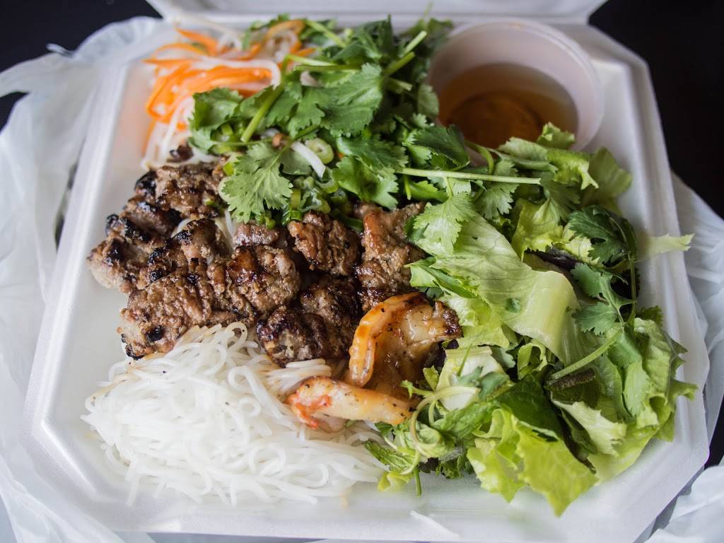 Cơm Tấm Thiên Hương | restaurant | 1111 Story Rd #1086, San Jose, CA 95122, USA | 4082756650 OR +1 408-275-6650