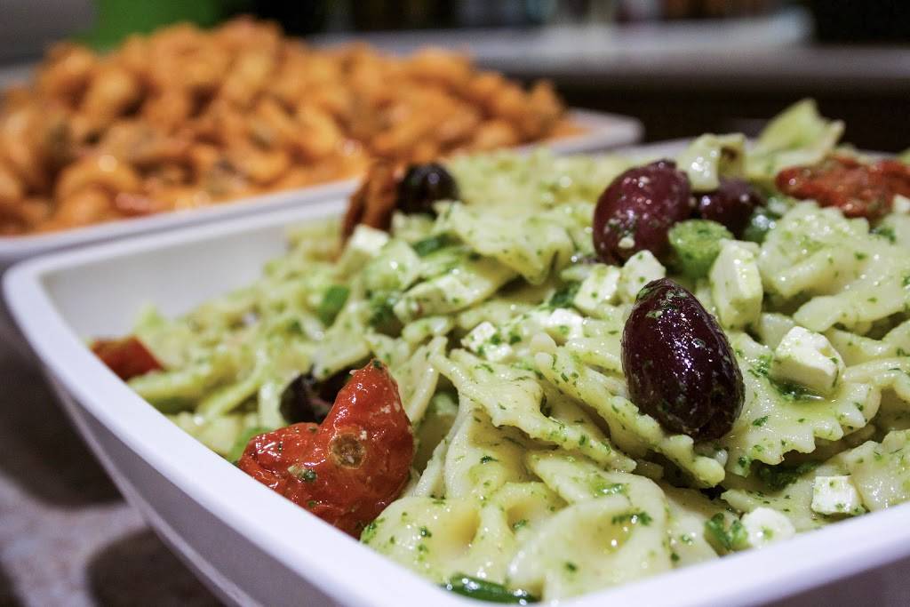 Marché 440 | bakery | 3535 Autoroute Jean-Noël-Lavoie ouest, Laval, QC H7P 5G9, Canada | 4506821440 OR +1 450-682-1440