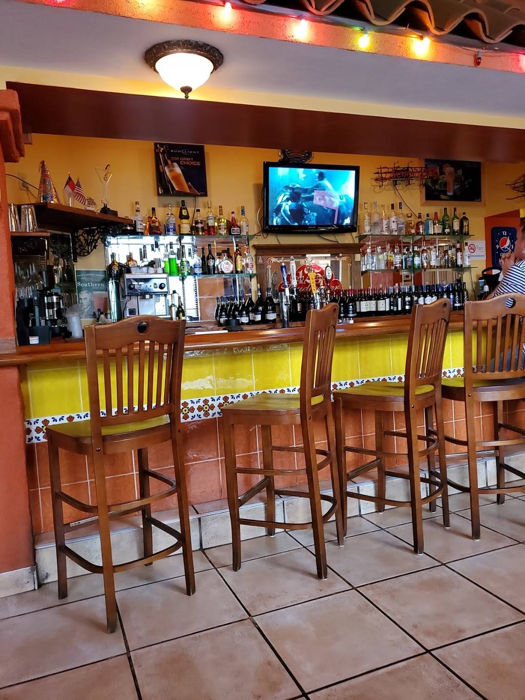 Villa Rosa Italian Restaurant & Grill | restaurant | 6010 Landmark Center Blvd, Greensboro, NC 27407, USA | 3362948688 OR +1 336-294-8688