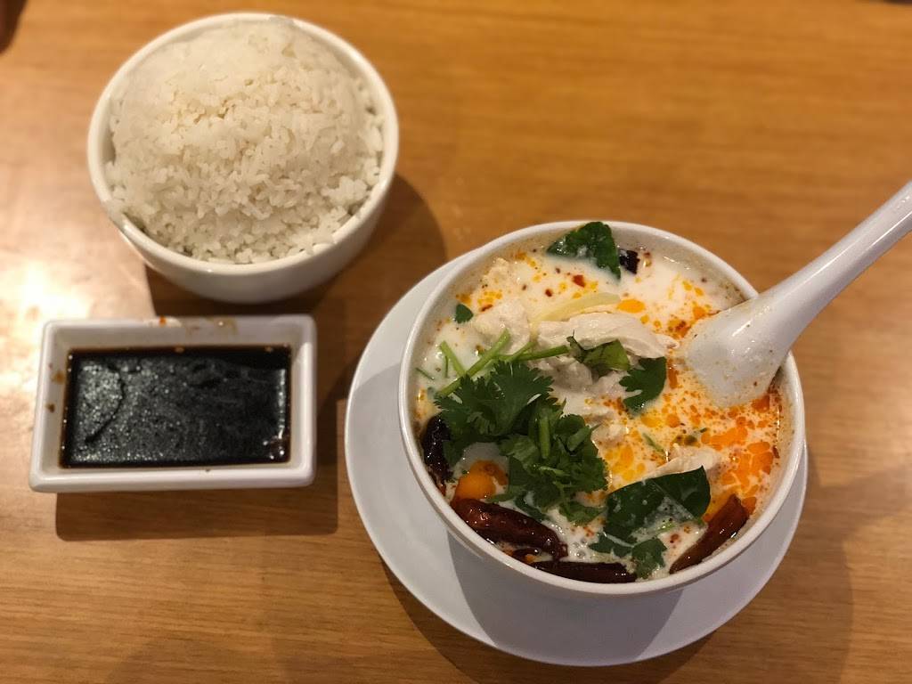 Aki Sushi Bar & Bai Plu Thai Restaurant | restaurant | 1626 E 7th St, Long Beach, CA 90813, USA | 5624363123 OR +1 562-436-3123