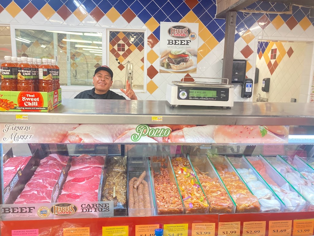 FARMERS MARKET | restaurant | 2202 E Lake Ave, Watsonville, CA 95076, USA | 8315365092 OR +1 831-536-5092