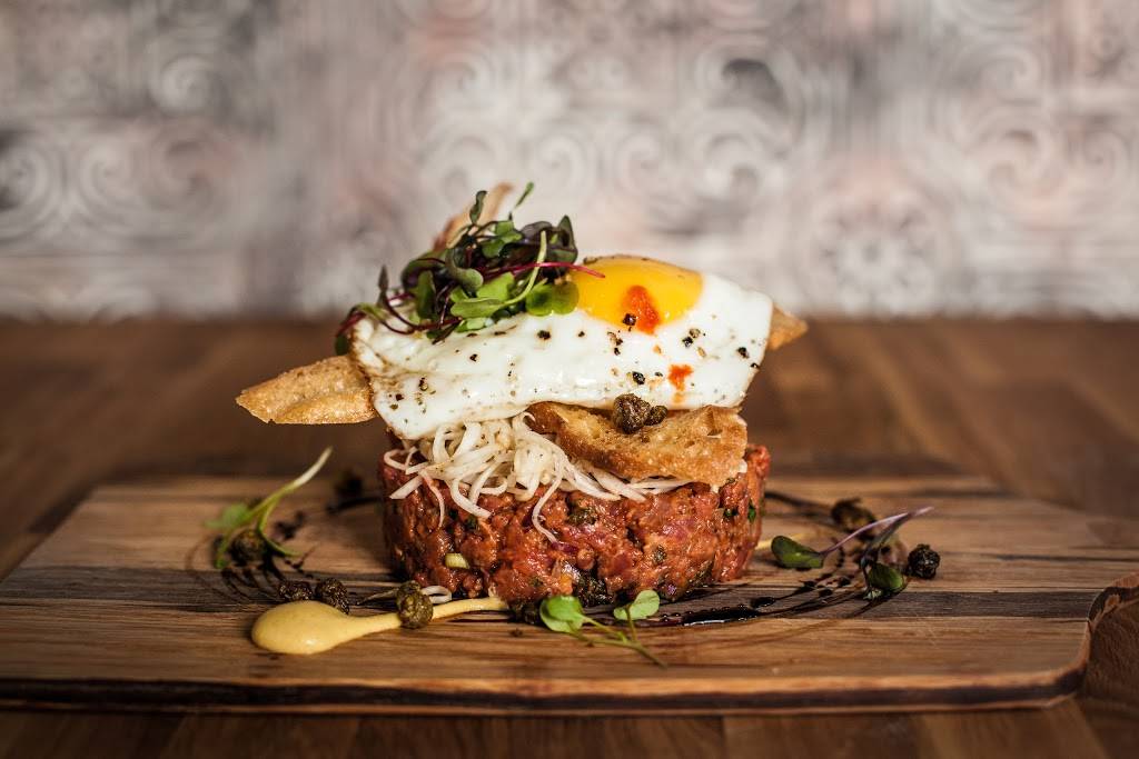 Restaurant LArdoise | restaurant | 327 Boulevard Curé-Labelle, Sainte-Thérèse, QC J7E 2Y2, Canada | 4504302988 OR +1 450-430-2988