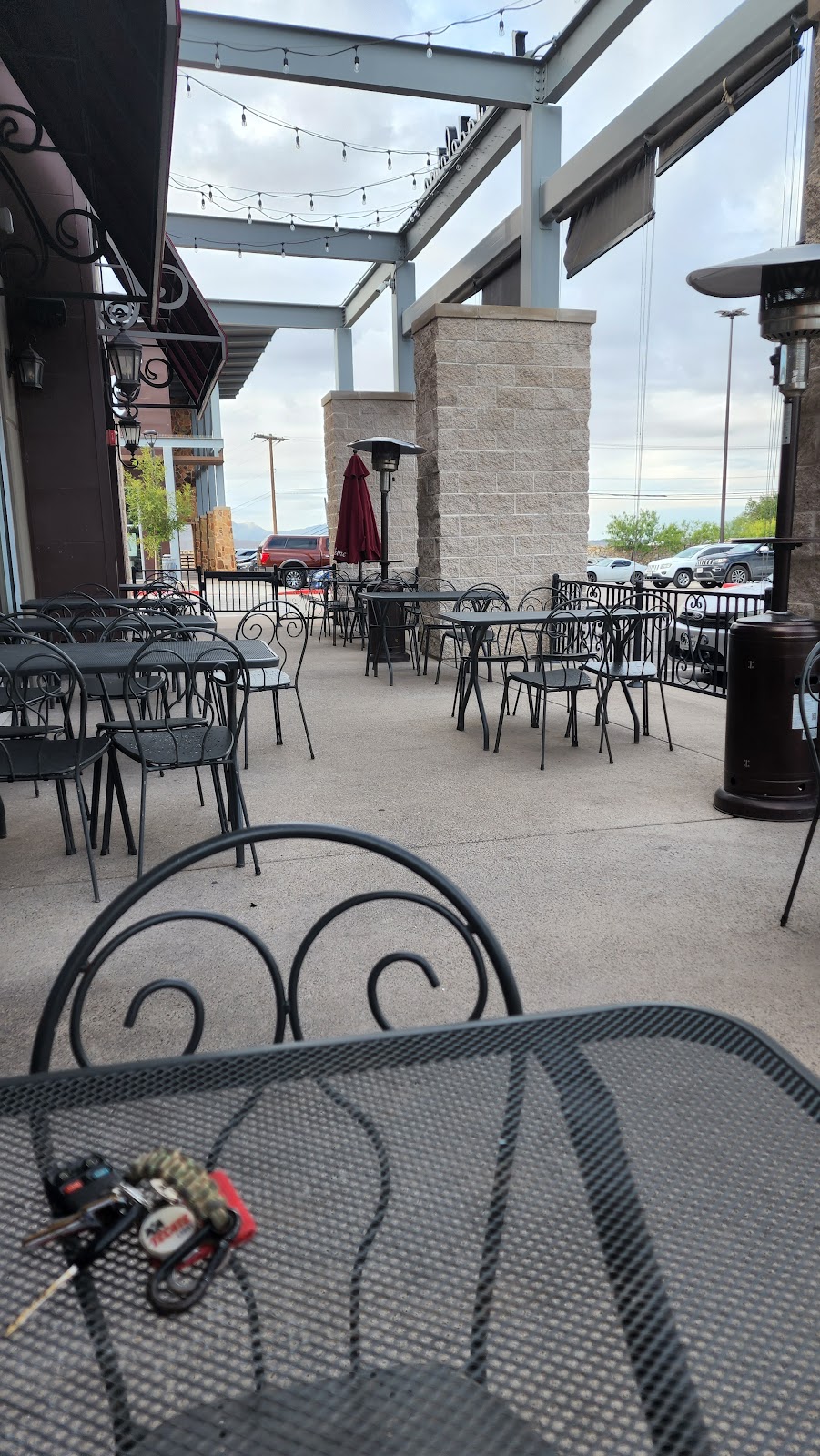 la Madeleine | restaurant | 6801 N Mesa St, El Paso, TX 79912, USA | 9158459808 OR +1 915-845-9808