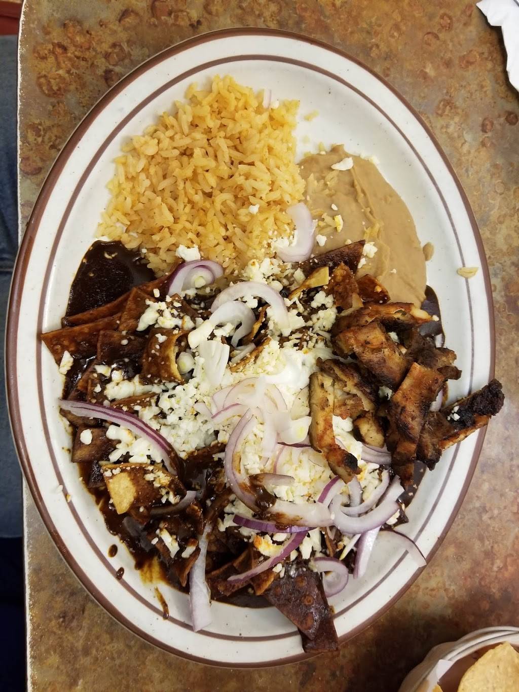 La Quebrada Restaurant | restaurant | 4859 West Roosevelt Road, Cicero, IL 60804, USA | 7087808110 OR +1 708-780-8110