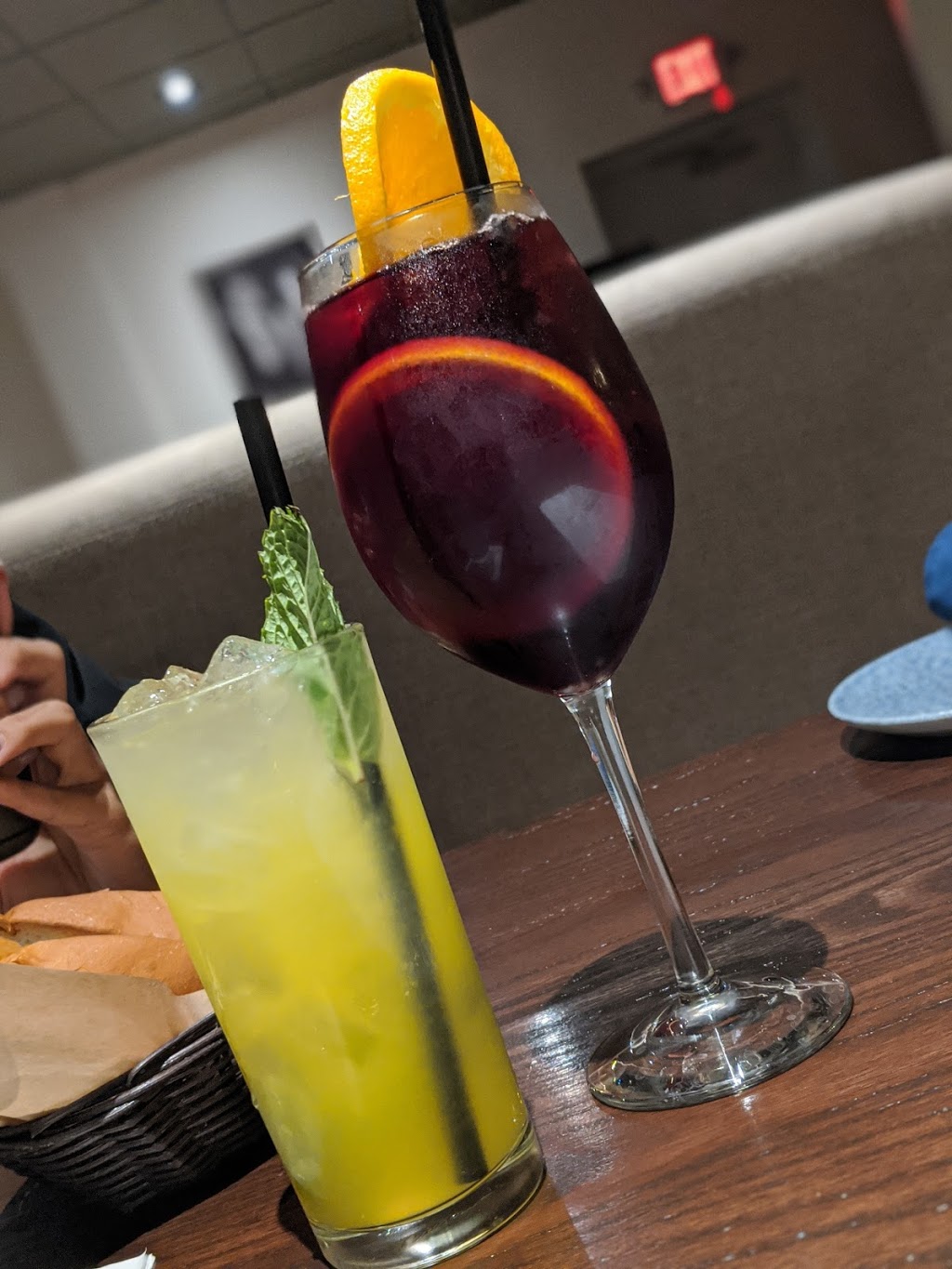 Padrinos Cuban, Fort Lauderdale | restaurant | 1135 N Federal Hwy, Fort Lauderdale, FL 33304, USA | 9542108989 OR +1 954-210-8989