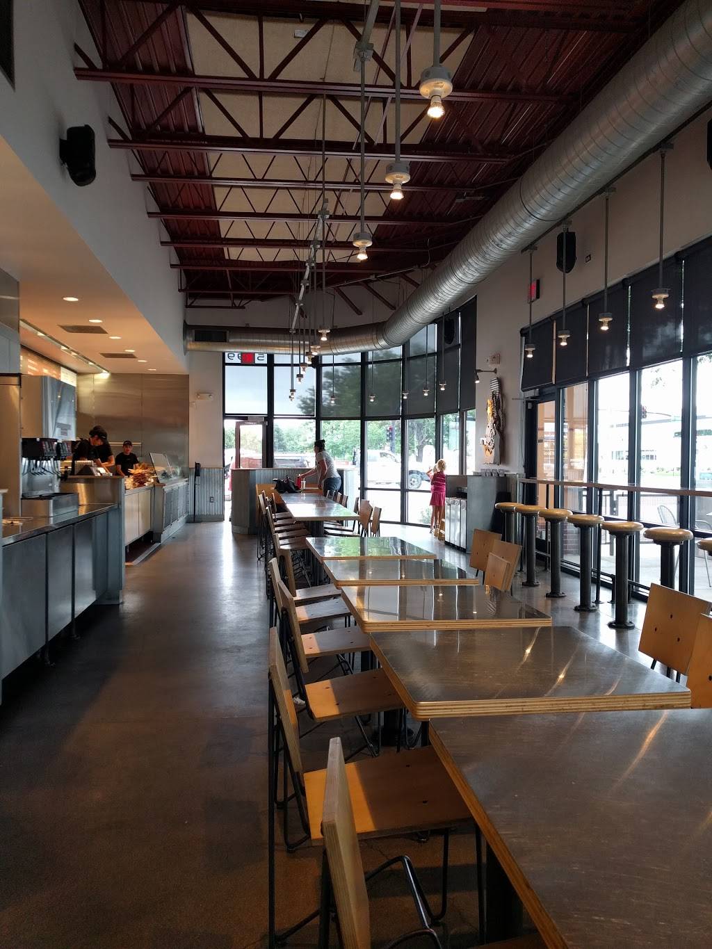 Chipotle Mexican Grill | restaurant | 5699 S Broadway, Littleton, CO 80121, USA | 3037943437 OR +1 303-794-3437