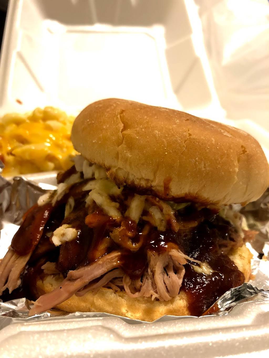 Ricky Ds Rib Shack | restaurant | 302 Winchester Ave, New Haven, CT 06511, USA | 2037454998 OR +1 203-745-4998