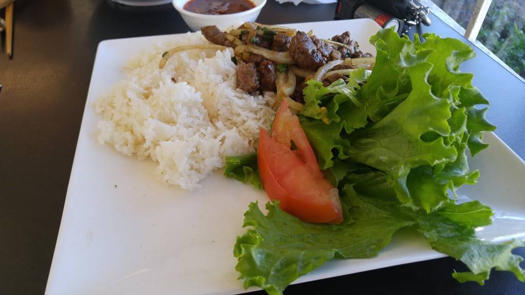 Pho Saigon | restaurant | 1275 Iranistan Ave, Bridgeport, CT 06605, USA | 2033348812 OR +1 203-334-8812