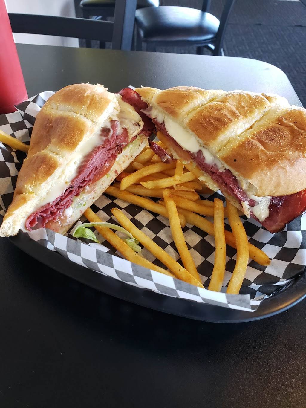 Bears Den | restaurant | 301 W Simpson Ave, McCleary, WA 98557, USA | 3604953822 OR +1 360-495-3822