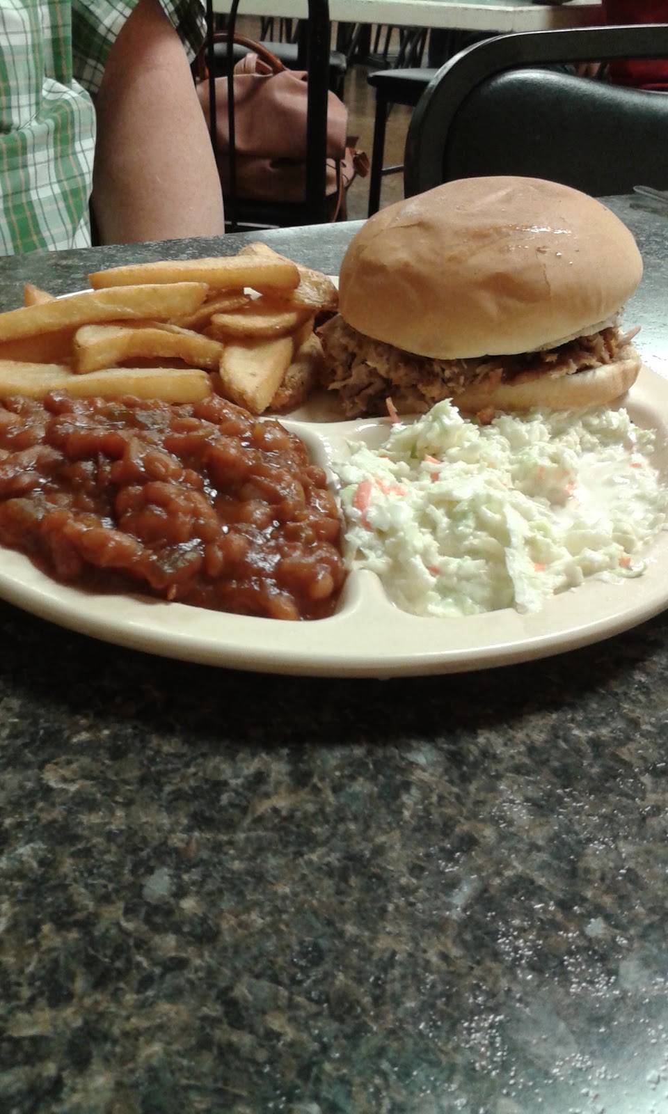 Benny Bobs Barbecue | restaurant | 847 E Main St, Blytheville, AR 72315, USA | 8707630505 OR +1 870-763-0505