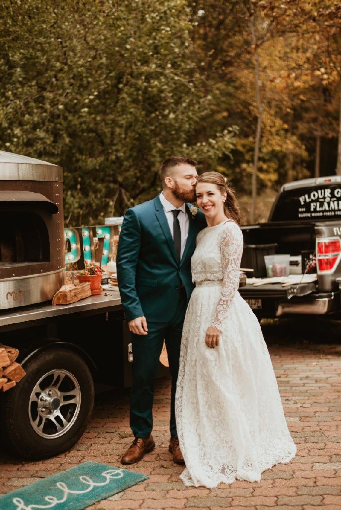 Flour Girl & Flame | restaurant | 8121 W National Ave, West Allis, WI 53214, USA | 4146627921 OR +1 414-662-7921