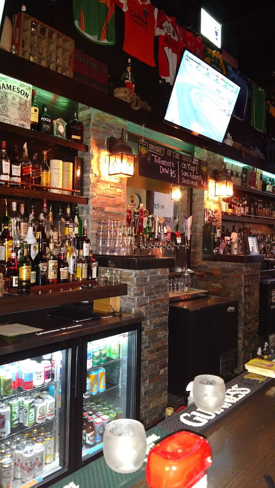 McCanns Irish Pub | restaurant | 2700 N Hwy 17 c120, Mt Pleasant, SC 29466, USA | 8438005080 OR +1 843-800-5080