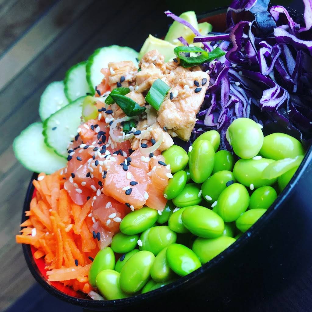 Wakame Thai & Sushi | restaurant | 140 Rue Robitaille, Granby, QC J2H 0R9, Canada | 4507766666 OR +1 450-776-6666