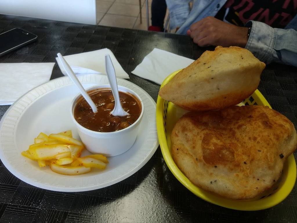 Mirchi Dhaba | restaurant | 836 Markham Rd, Scarborough, ON M1H 2Y2, Canada | 6473521255 OR +1 647-352-1255