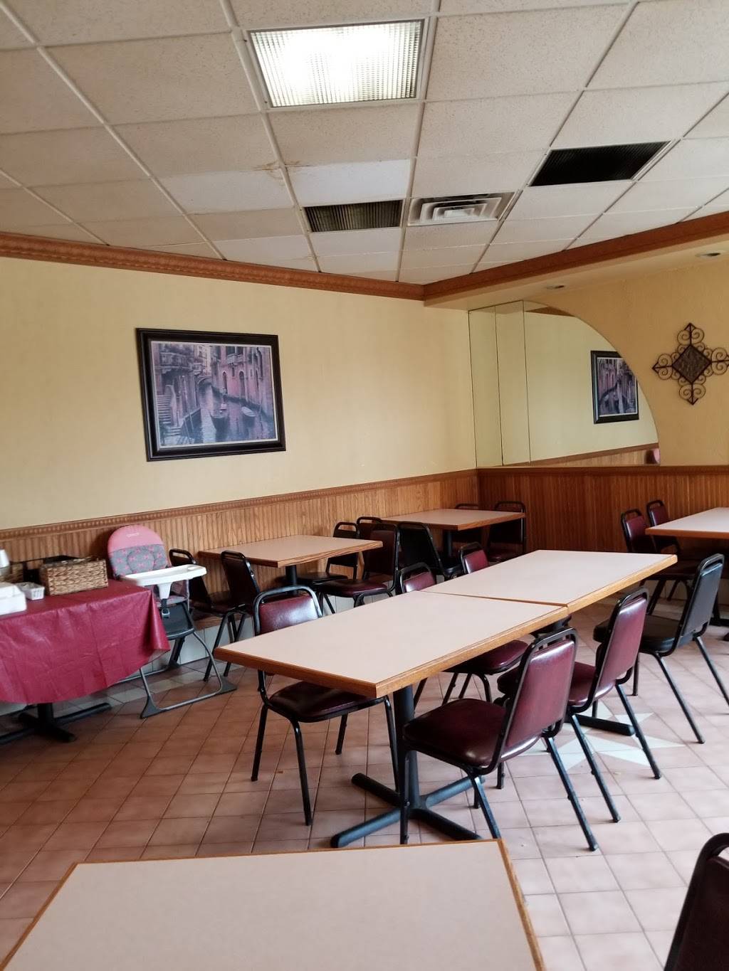 Infusinos Pizzeria | restaurant | 3301 Washington Ave, Racine, WI 53405, USA | 2626342727 OR +1 262-634-2727