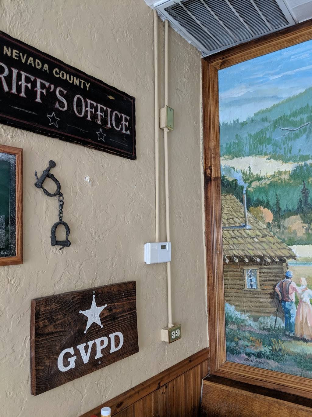 Charlies Cafe | restaurant | 6516, 145 S Auburn St, Grass Valley, CA 95945, USA | 5302741839 OR +1 530-274-1839